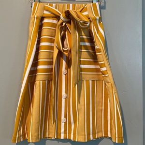 Cato brand yellow and white skirt. Xs.